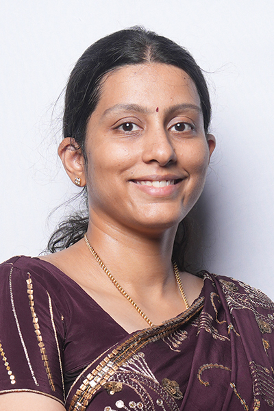 Dr  Samya  V