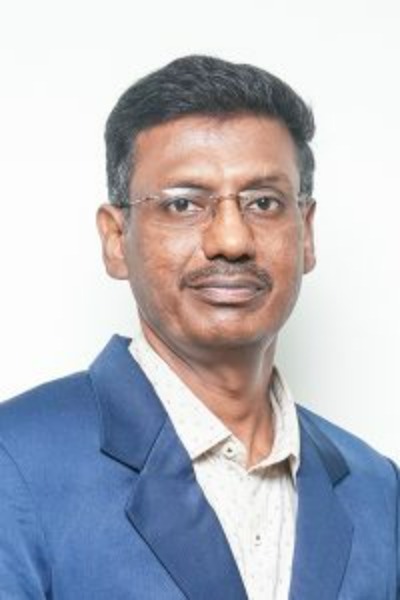 Dr Jagadeesan S