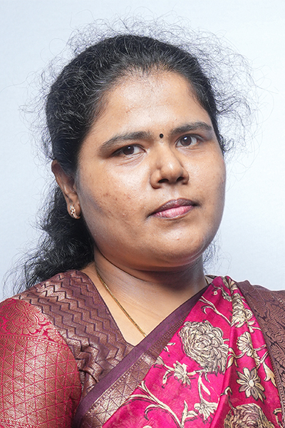 Dr Vaishnavi S