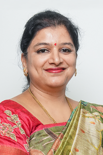 Dr Arthi M
