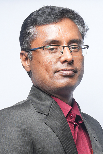Dr Logesh R 