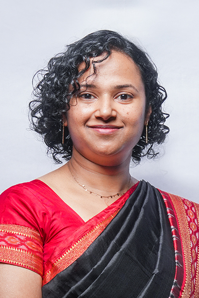Dr Ludia John