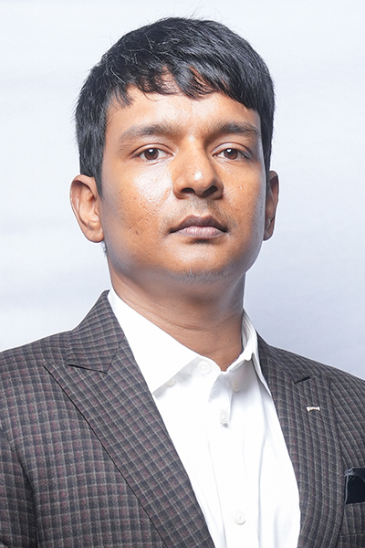 Dr Niranj Rathan R