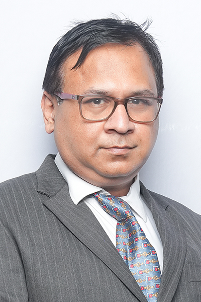 Dr Radhakrishnan R