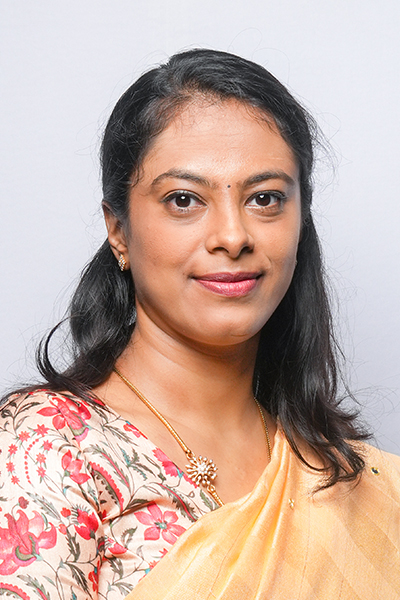 Dr  Vaishnavi R
