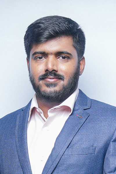 Dr  Muthurenganathan P