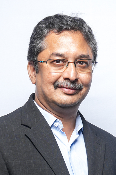 Dr Sundar S